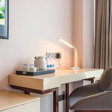 Lavande Hotel Luzhou Wanda Plaza Southwest Commercial City エクステリア 写真