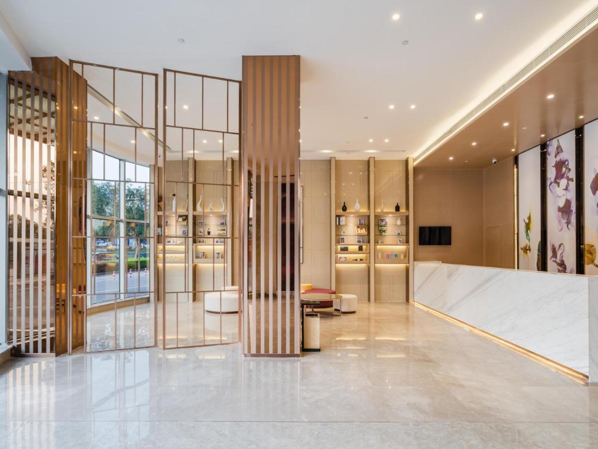 Lavande Hotel Luzhou Wanda Plaza Southwest Commercial City エクステリア 写真