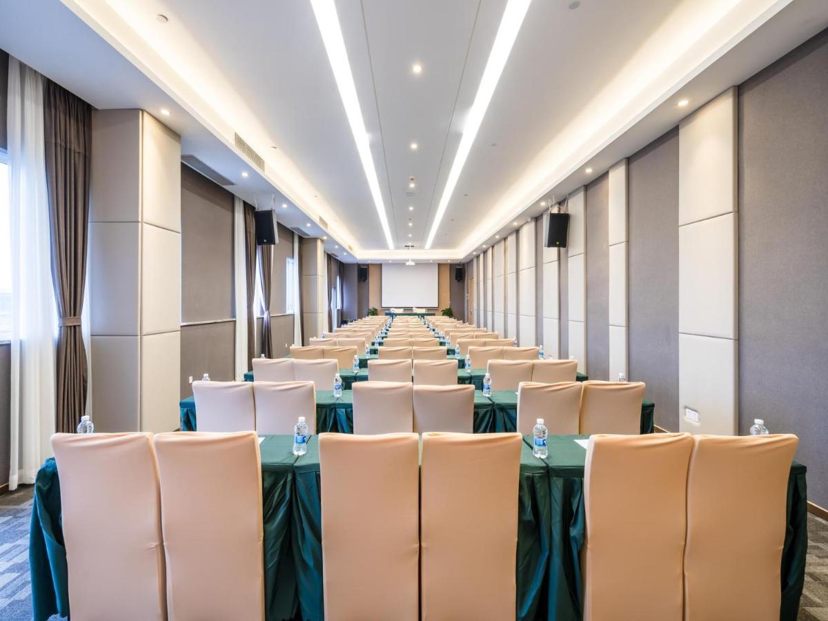 Lavande Hotel Luzhou Wanda Plaza Southwest Commercial City エクステリア 写真
