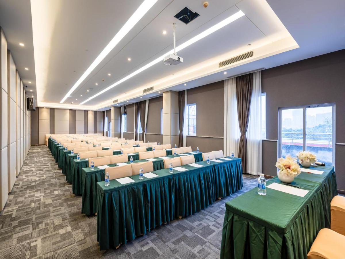 Lavande Hotel Luzhou Wanda Plaza Southwest Commercial City エクステリア 写真