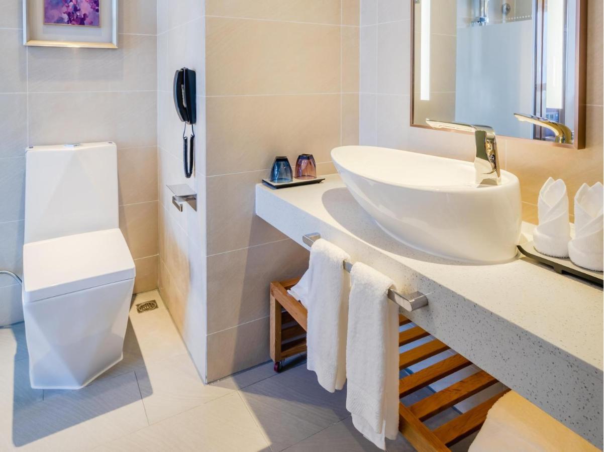 Lavande Hotel Luzhou Wanda Plaza Southwest Commercial City エクステリア 写真