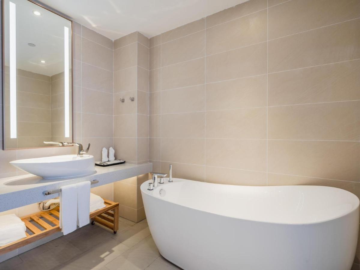 Lavande Hotel Luzhou Wanda Plaza Southwest Commercial City エクステリア 写真